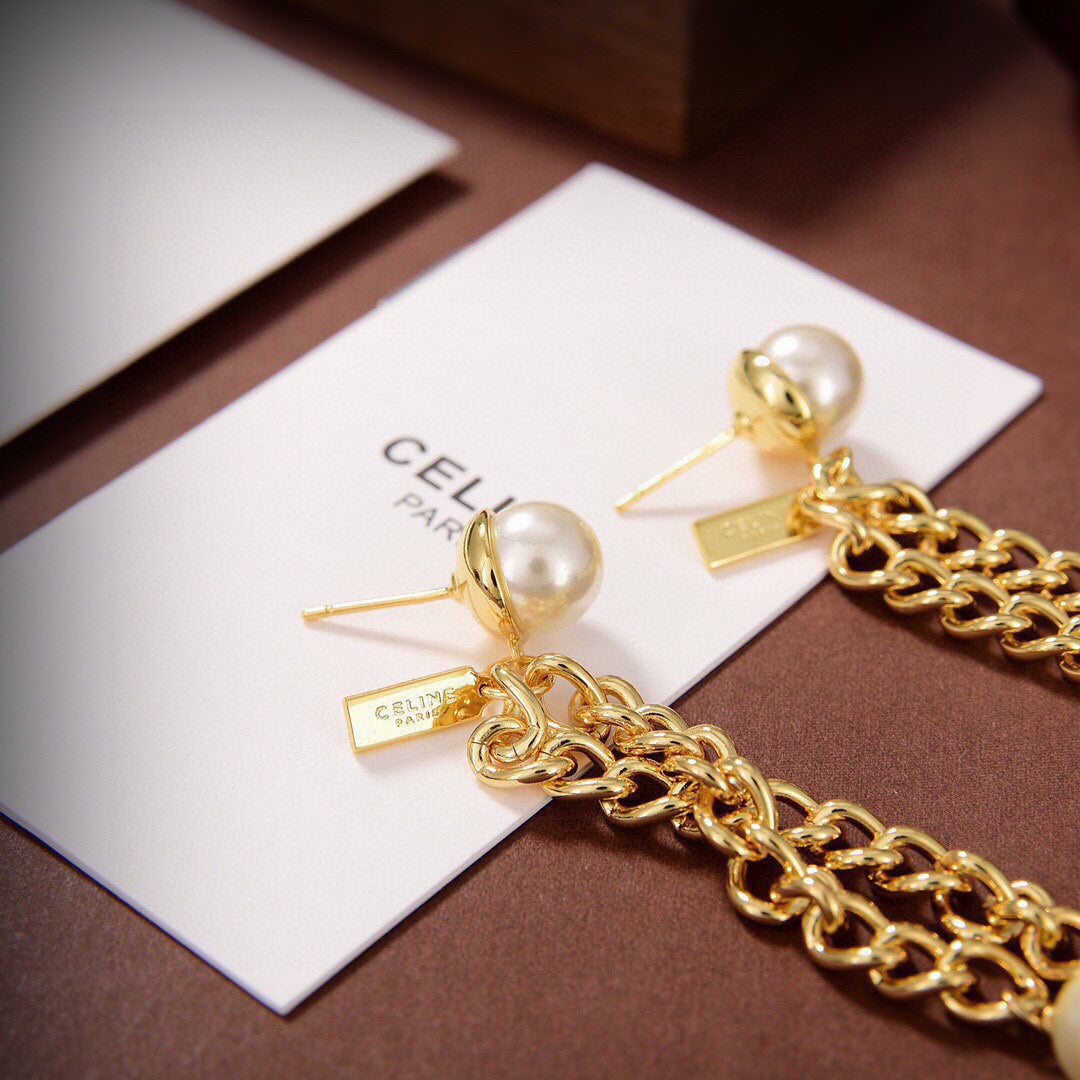 Celine Triomphe Long Earrings - 18K Yellow Gold